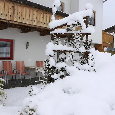 Haus Berndt Schwemberger Apartment Fuegen Exterior photo