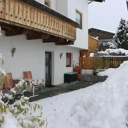 Haus Berndt Schwemberger Apartment Fuegen Exterior photo